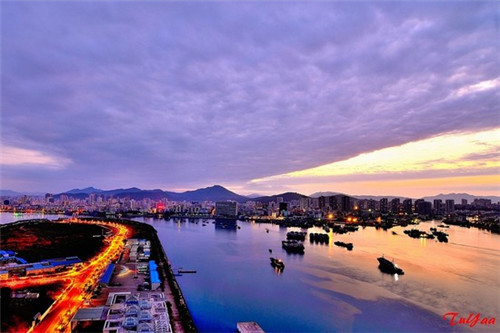 加盟连锁潮牌T恤的利与弊